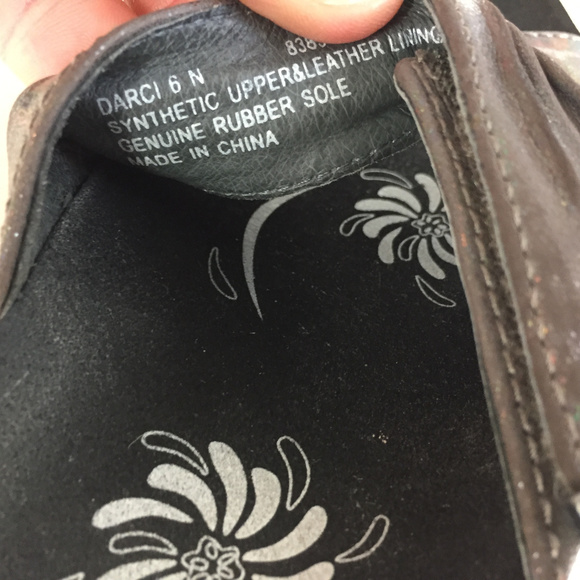 Abeo 6 Gray Silver Strappy Slide Sandals Excellent - Picture 6 of 6